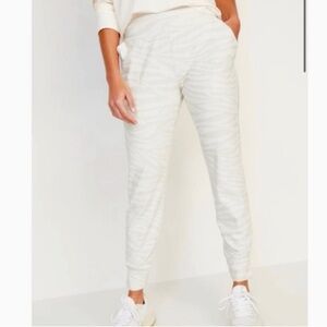 Old Navy Active Powersoft High Rise Jogger Womens Large Go Dry Ankle Pants Zebra